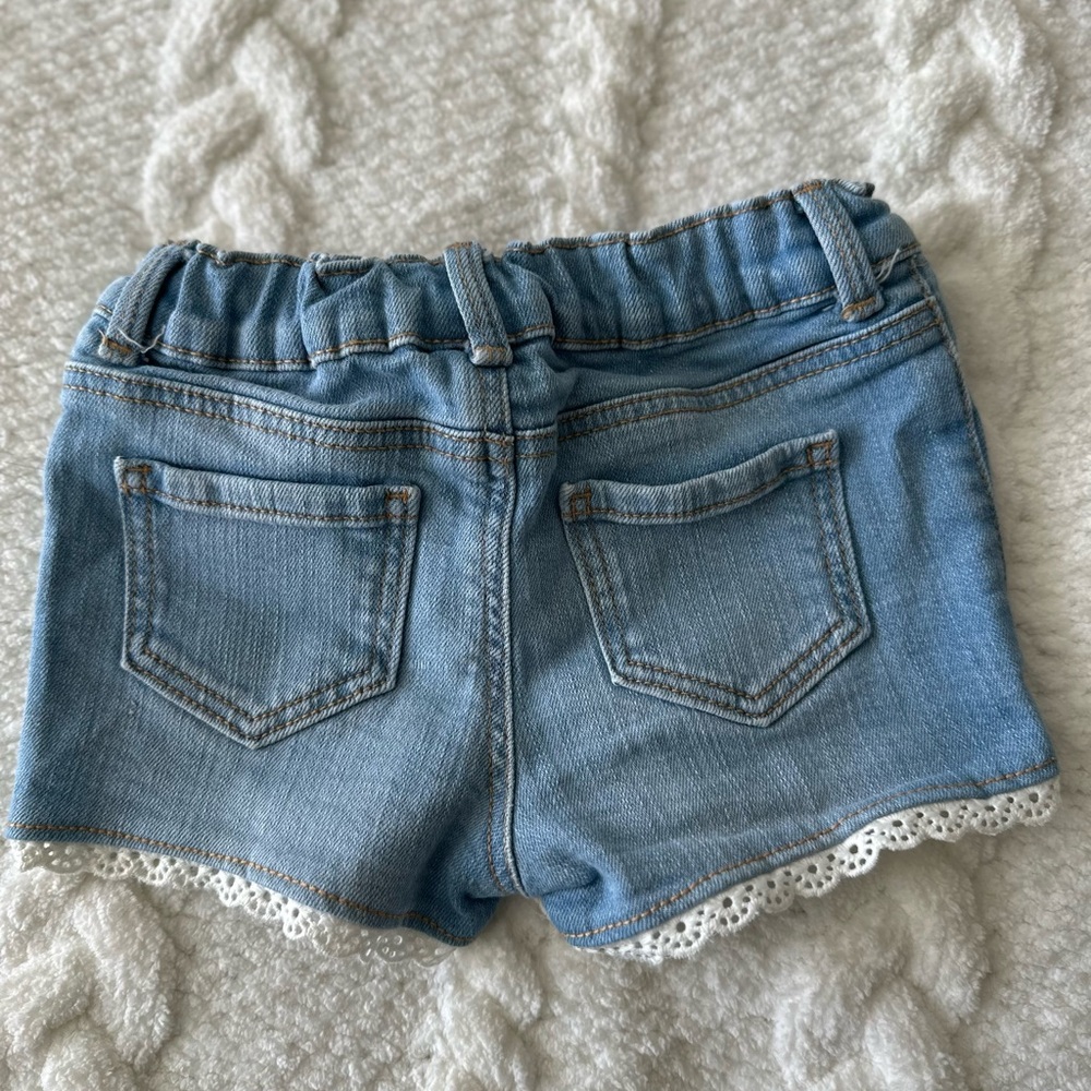 Carter's and OshKosh baby girl bundle 2 shorts + floral overall size 18 months - Picture 11 of 12